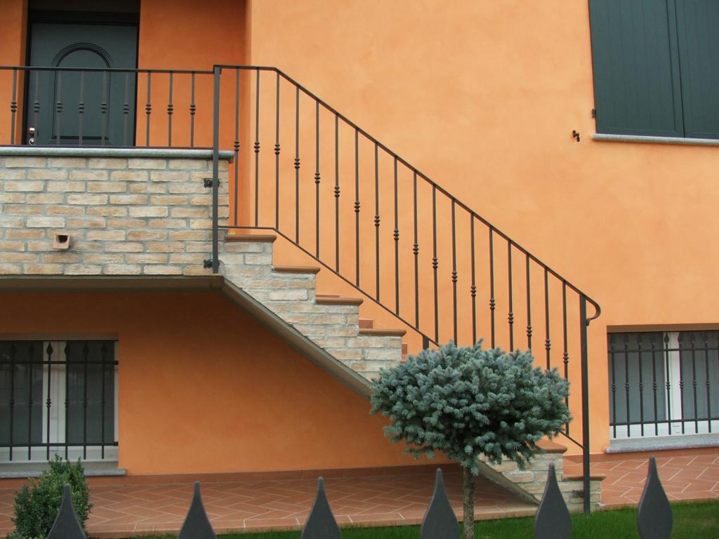 Ringhiere per esterni, balconi, scale, terrazze, resede, attici by  Marretti